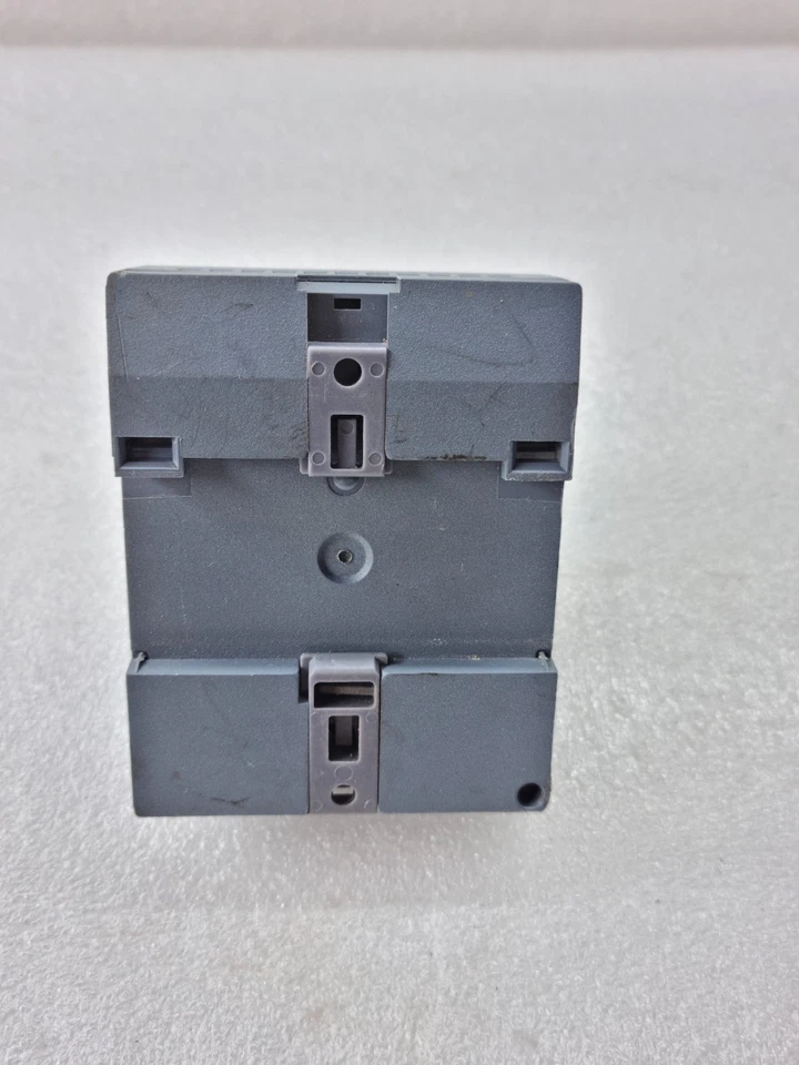 USED WORKING SIEMENS LOGO 12/24RCE 6ED1052-2MD08-0BA1 DC 12/24V 6ED10522MD080BA1